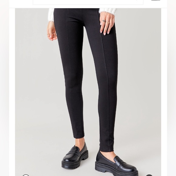 🍁New Francesca’s Chellie Black Ponte Leggings - Picture 4 of 6